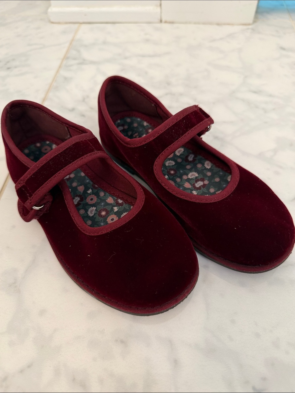 Girls' Burgundy Velvet Mary Jane Shoes - Comfortable Kids Flats